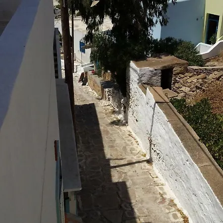 Grandma Vasiliki To Let 2